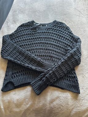 Open-Weave Black Crewneck Sweater - Lightweight Layering